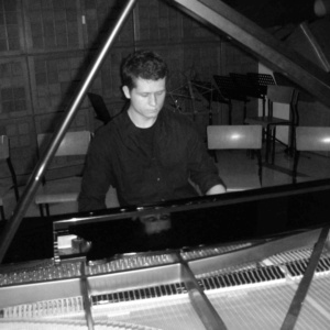 Marcin Banaszek   piano